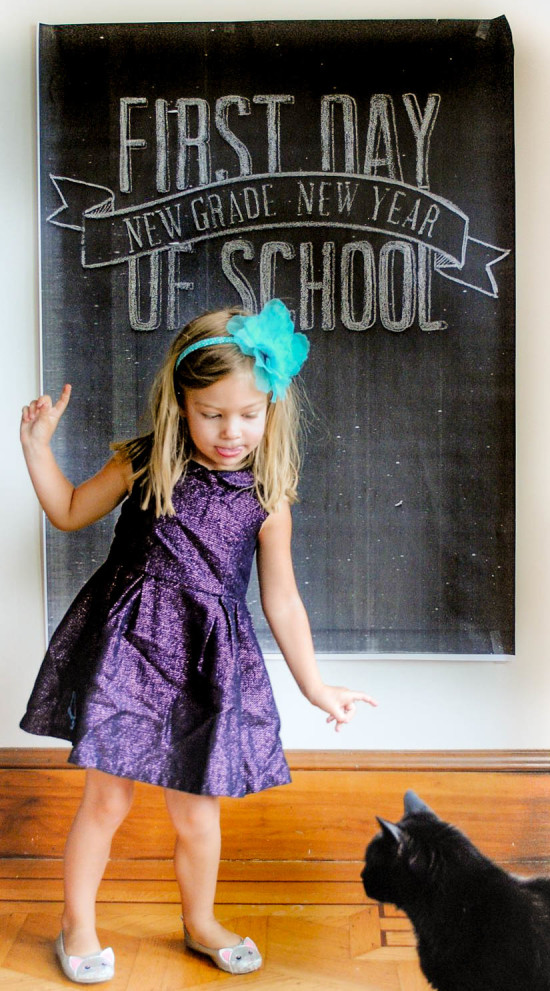 printable backdrop for first day of school - Fabulistas