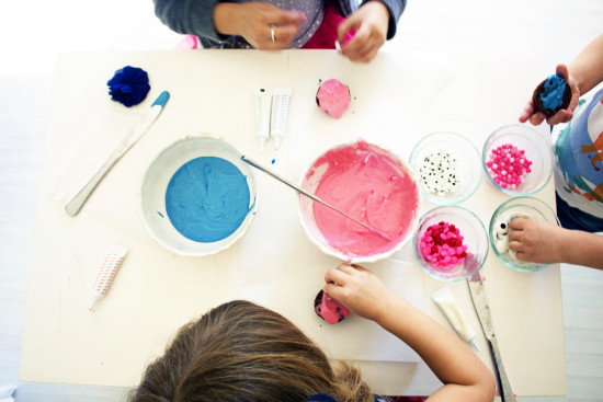 kids working on monster cupcakes DIY - Fabulistas